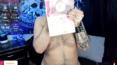 Snapshot of lexxxx_2 chatting on 12/04/25, 11:24 LEXXY online show from 12/04/25, 11:24