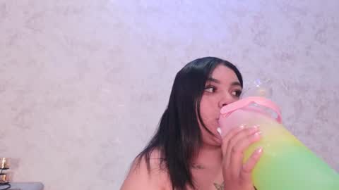 lexy and mia online show from 06/08/26, 03:18
