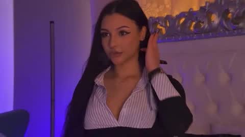Snapshot of lexy_banks chatting on 02/04/26, 08:42 LexyBanks online show from 02/04/26, 08:42