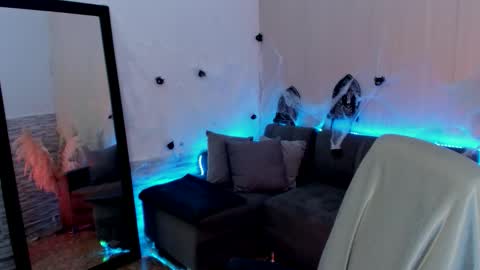 Lexy online show from 10/28/25, 02:37