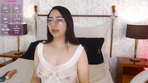 lexyblaze_ online show from 11/19/25, 11:21