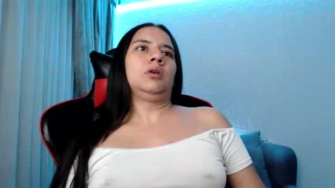 Snapshot of lexydavis chatting on 12/20/24, 11:26 Lexy Davis online show from 12/20/24, 11:26