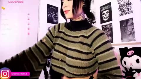 Snapshot of lexyjoyce chatting on 04/15/26, 09:04 LexyJoyce online show from 04/15/26, 09:04