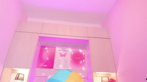 Snapshot of lexyquinn_ chatting on 10/05/25, 07:39 L I A  online show from 10/05/25, 07:39