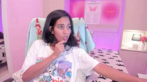 Snapshot of lexyquinn_ chatting on 10/11/25, 10:19 L I A  online show from 10/11/25, 10:19