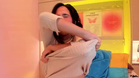 Snapshot of lexyquinn_ chatting on 10/28/25, 04:16 L I A  online show from 10/28/25, 04:16