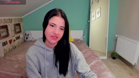 Snapshot of lexyswett chatting on 02/10/25, 01:35 lexyswett online show from 02/10/25, 01:35