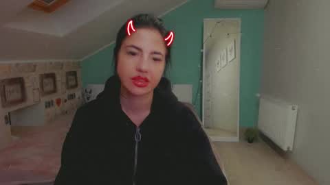 Snapshot of lexyswett chatting on 03/01/25, 02:04 lexyswett online show from 03/01/25, 02:04