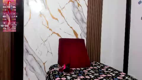 lexyy24_ online show from 06/25/26, 07:57
