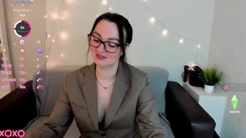 Leya online show from 09/09/25, 02:55