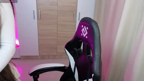 Leya online show from 05/14/26, 05:31