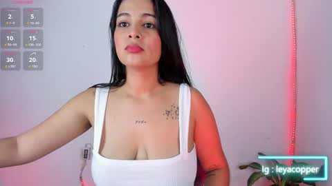 Snapshot of leyacopper chatting on 06/05/26, 11:32 Leya online show from 06/05/26, 11:32