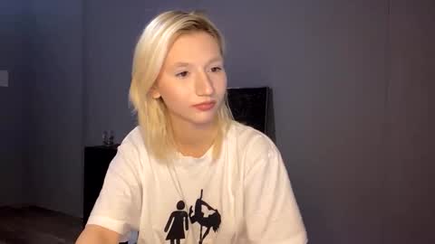 Leya online show from 12/02/25, 08:26