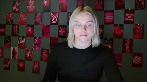 Leyla online show from 09/15/25, 06:35