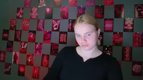 Leyla online show from 09/26/25, 06:39