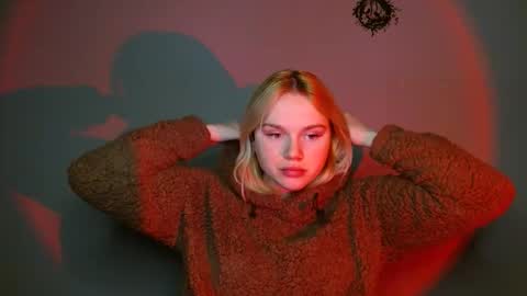 Snapshot of leyla_le chatting on 01/19/26, 08:07 Leyla online show from 01/19/26, 08:07