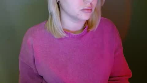 Snapshot of leyla_le chatting on 02/05/26, 06:12 Leyla online show from 02/05/26, 06:12