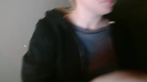 Snapshot of leyla_le chatting on 02/15/26, 06:32 Leyla online show from 02/15/26, 06:32