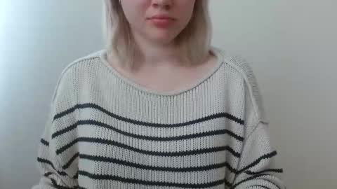 Snapshot of leyla_le chatting on 03/18/26, 06:38 Leyla online show from 03/18/26, 06:38