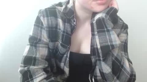 Snapshot of leyla_le chatting on 03/21/26, 07:24 Leyla online show from 03/21/26, 07:24