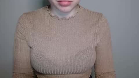 Snapshot of leyla_le chatting on 04/13/26, 03:39 Leyla online show from 04/13/26, 03:39