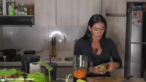 INSTA leylasteel model         online show from 05/07/26, 01:22