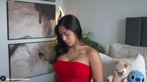 INSTA leylasteel model         online show from 07/09/26, 04:33
