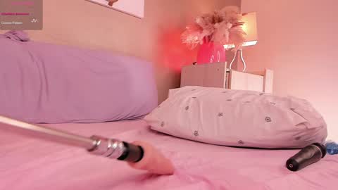 Sofa 3 online show from 01/21/25, 03:37