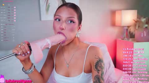 Sofa 3 online show from 09/25/25, 07:17