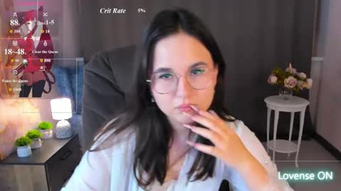 Snapshot of leylamirage chatting on 05/30/26, 12:24 leylamirage online show from 05/30/26, 12:24