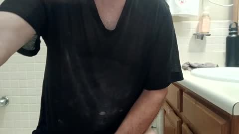 Snapshot of lgck12in chatting on 06/20/26, 02:14 C2bme online show from 06/20/26, 02:14