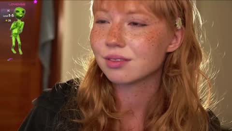 Snapshot of li_on_line chatting on 10/04/25, 03:21 Li online show from 10/04/25, 03:21