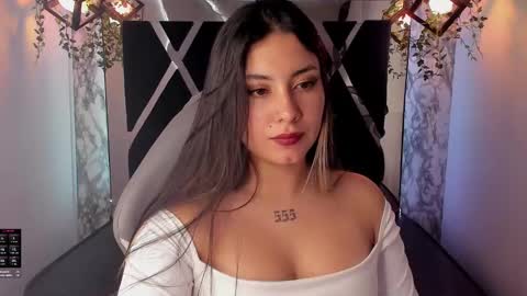 Lia  online show from 12/31/24, 02:36