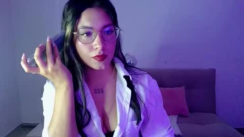 Lia  online show from 03/06/26, 12:07