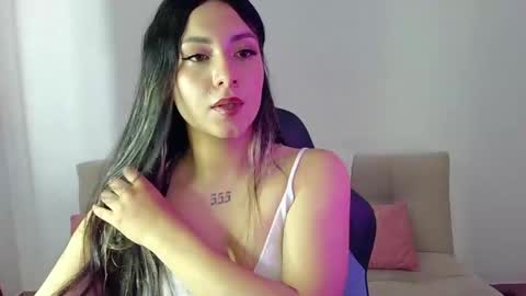 Lia  online show from 06/06/26, 05:28