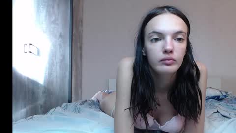 Lia online show from 09/10/25, 12:16