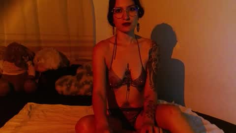 Snapshot of lia_ana_ chatting on 10/11/25, 06:01 liliana online show from 10/11/25, 06:01