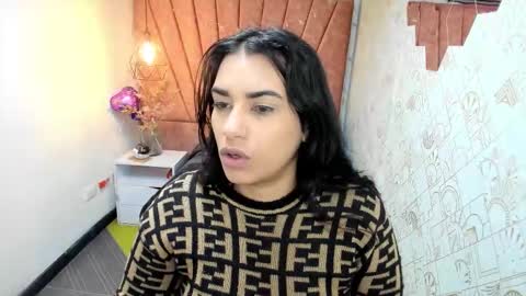 Snapshot of lia_blake_ chatting on 12/18/25, 12:33 LIA online show from 12/18/25, 12:33