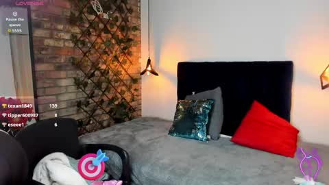 Snapshot of lia_blake_ chatting on 03/12/26, 12:17 LIA online show from 03/12/26, 12:17