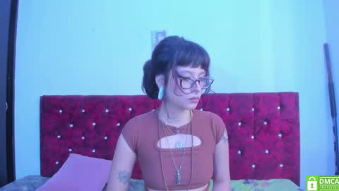 Snapshot of lia_carter_ chatting on 11/17/25, 01:50 Lia online show from 11/17/25, 01:50