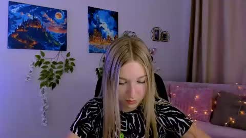 lia_dream_ online show from 07/28/26, 12:48
