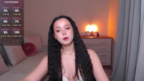 Snapshot of lia_hetty chatting on 12/18/25, 05:30 L I A online show from 12/18/25, 05:30