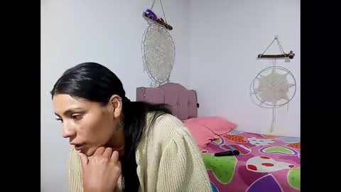Lia online show from 05/13/26, 10:17