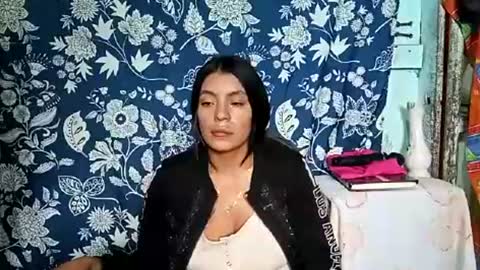 Lia online show from 06/11/26, 10:08