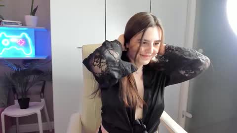 Lia online show from 09/16/25, 08:54