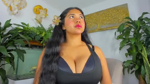 Snapshot of lia_lovelly chatting on 04/10/26, 10:14 lia_lovelly online show from 04/10/26, 10:14