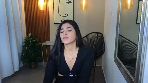 LIA online show from 12/15/25, 06:23