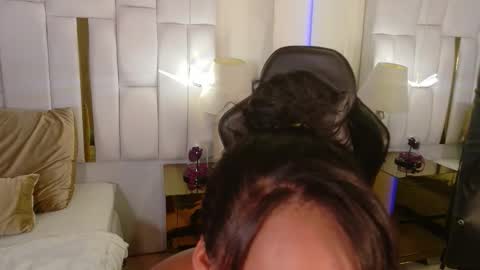 lia_mariana online show from 10/01/25, 06:25