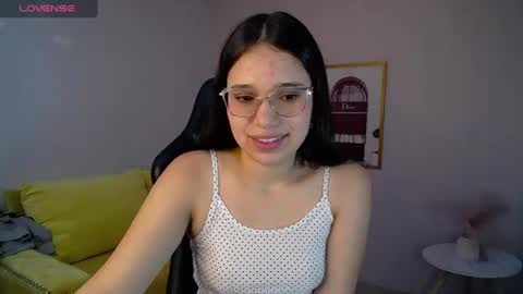 lia_rose_ch online show from 06/24/26, 12:26