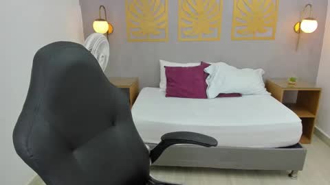 Lia  online show from 12/28/24, 02:54